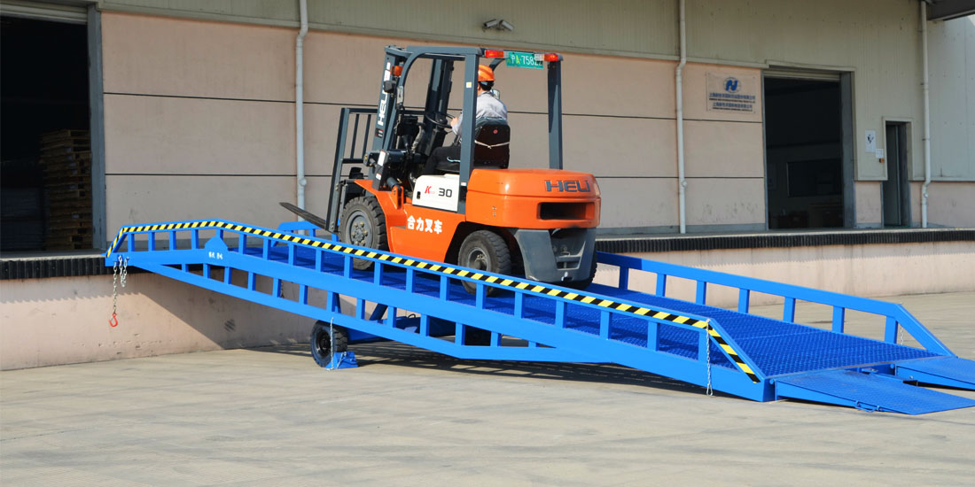 移動(dòng)式登車(chē)橋